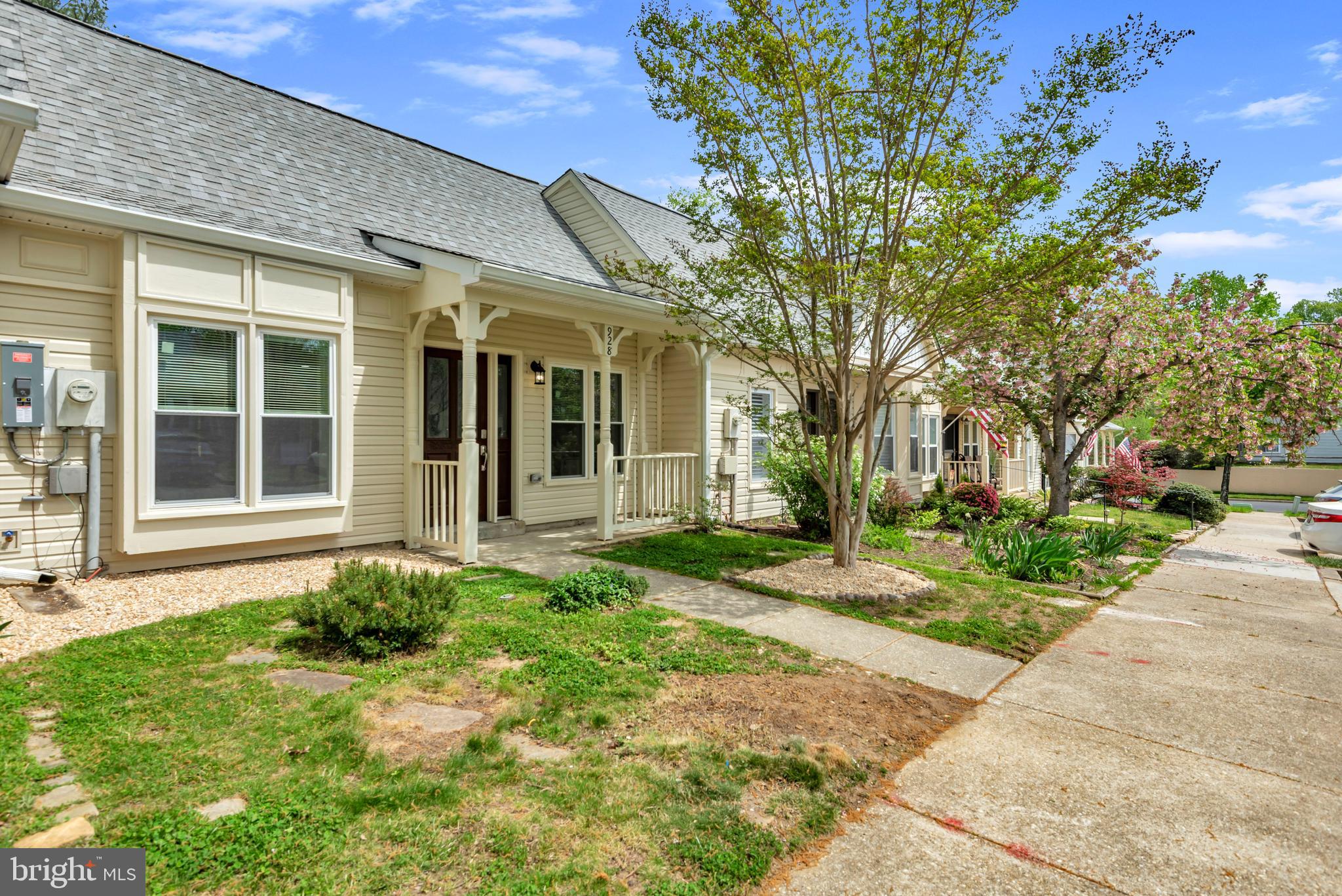 928 Riversedge Circle Annapolis, MD 21401 - Photo 3 of 37 Gallery Image 3