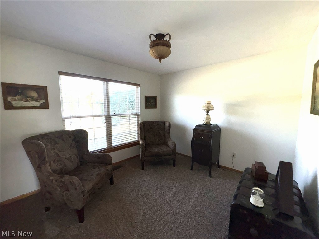 Den/living room
