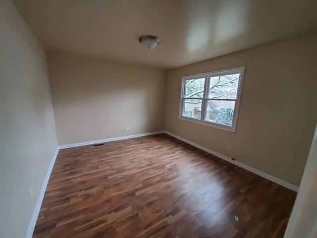 $131,999 | 19135 Pine Drive, Unit 2, Country Club Hills, IL 60478