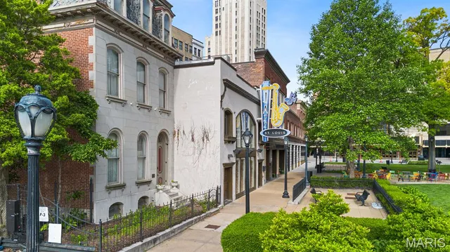 $774,000 | 3534 Washington Avenue, St. Louis, MO 63103