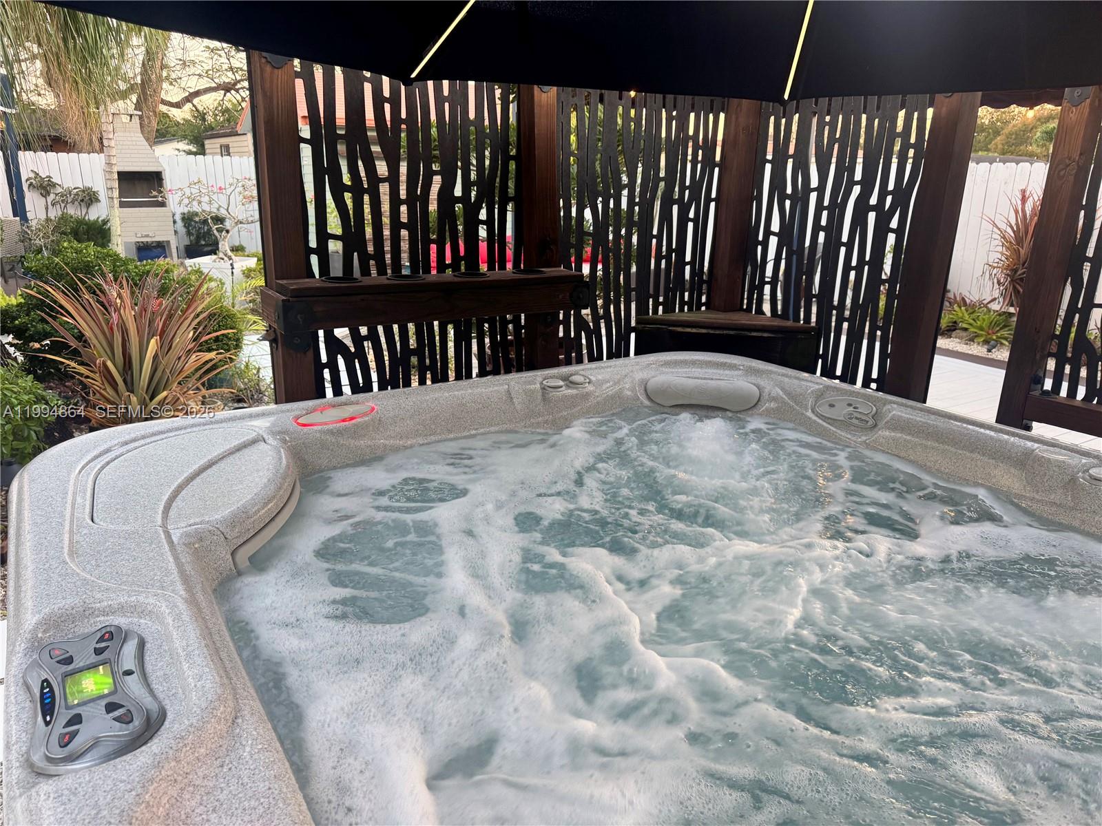 10760 Southwest 63rd Street Miami, FL 33173 - Photo 38 of 61 Hot tub jets
