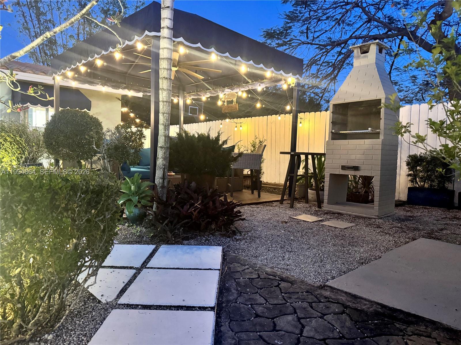 10760 Southwest 63rd Street Miami, FL 33173 - Photo 48 of 61 a view of a outdoor space