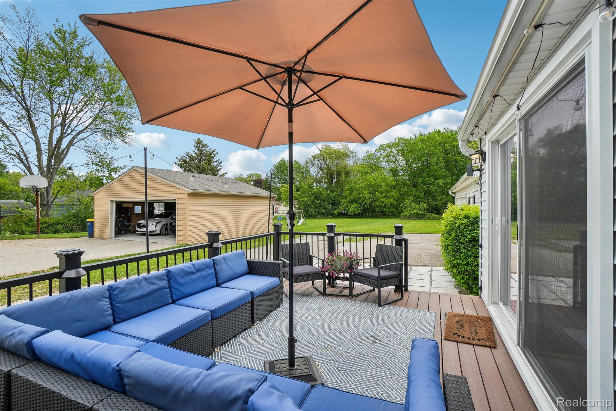 49212 Fuller Road New Baltimore, MI 48051 - Photo 29 of 32