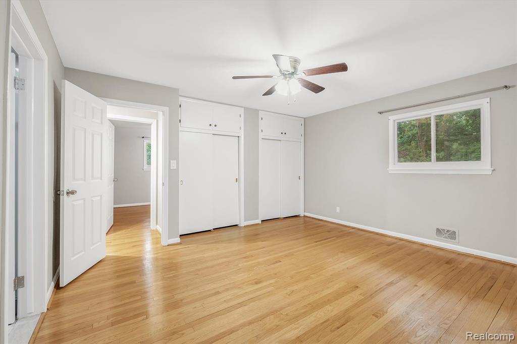 30540 Pear Ridge Farmington Hills, MI 48334 - Photo 17 of 66