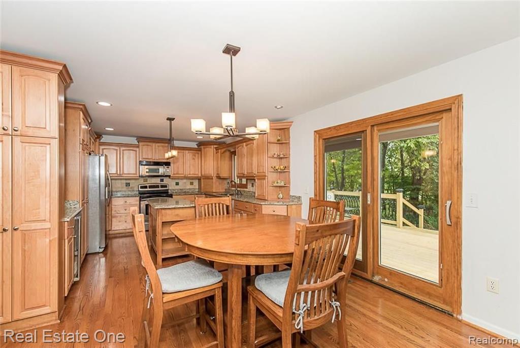 3861 Beechcrest Road Rochester Hills, MI 48309 - Photo 8 of 29