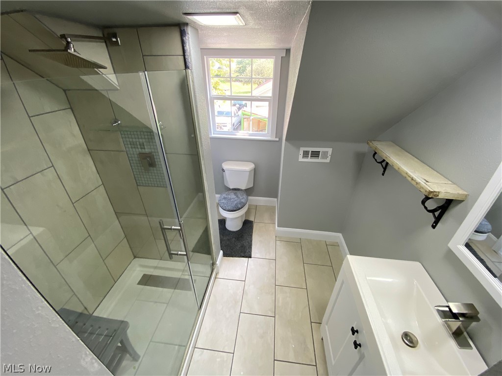 19615 Drake Road Strongsville, OH 44149 - Photo 6 of 13 Gallery Image 6