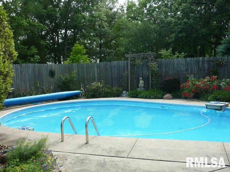 4446-c J Cj Heck Road Salem, IL 62881 - Photo 8 of 11