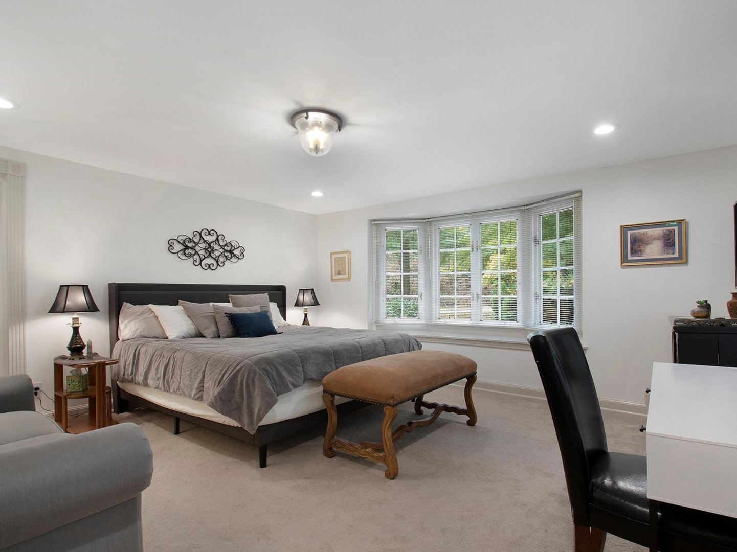 1850 North Mulford Road Rockford, IL 61107 - Photo 26 of 42 a living room with a bed furniture and a window