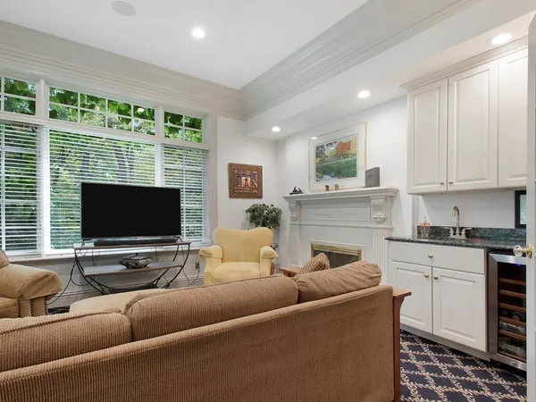 $2,295,000 | 1850 North Mulford Road, Rockford, IL 61107