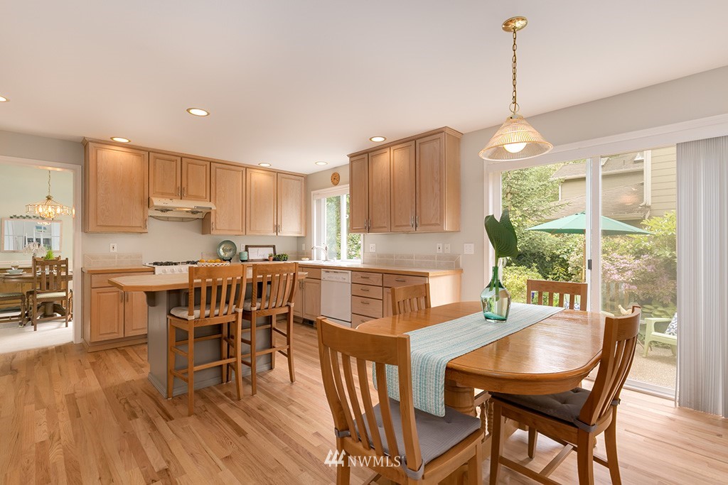 114 198th Place Southwest Bothell, WA 98012 - Photo 8 of 25