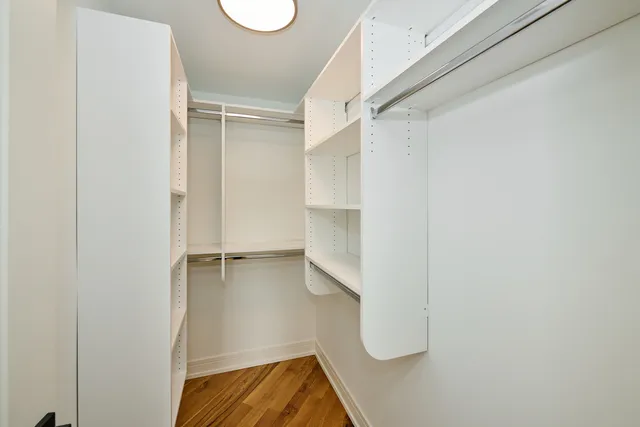 $3,995 | 5200 North Winthrop Avenue, Unit 2S, Chicago, IL 60640