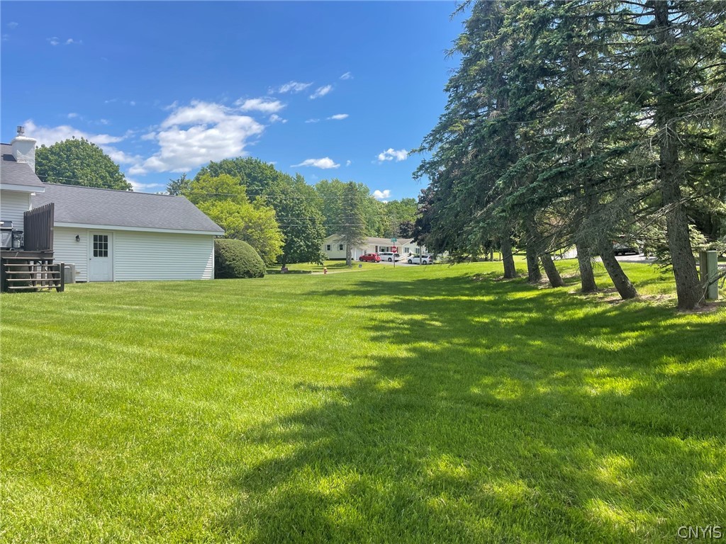 576 Stoneleigh Road Oneida, NY 13421 - Photo 7 of 43