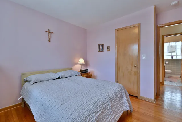 $499,000 | 7421 West Oakton Street, Niles, IL 60714