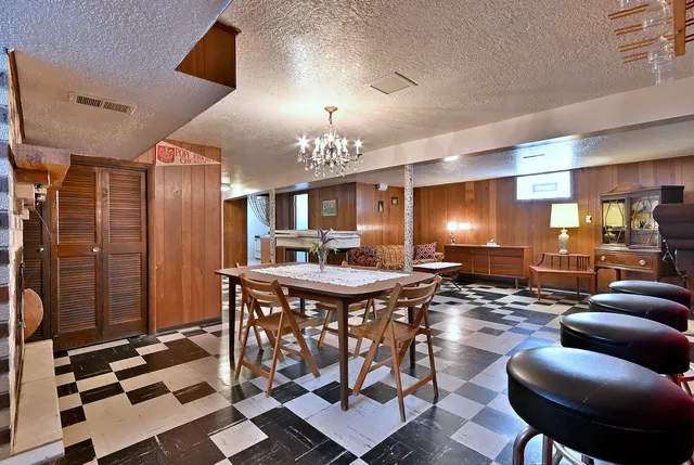 $499,000 | 7421 West Oakton Street, Niles, IL 60714