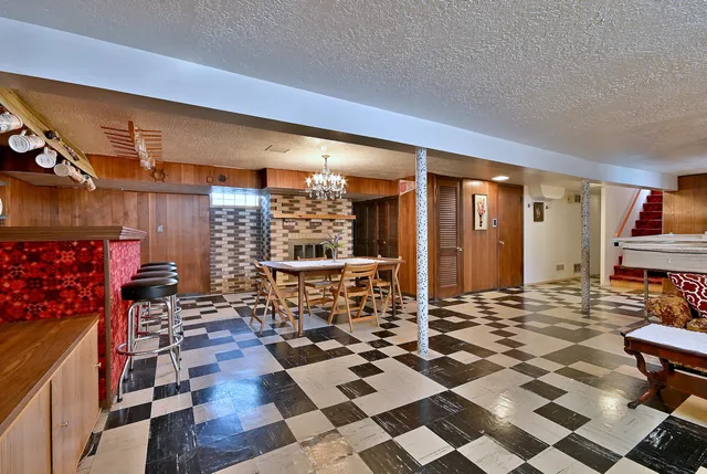 $499,000 | 7421 West Oakton Street, Niles, IL 60714