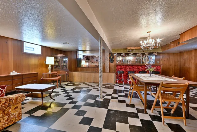 $499,000 | 7421 West Oakton Street, Niles, IL 60714