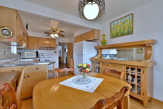 $499,000 | 7421 West Oakton Street, Niles, IL 60714