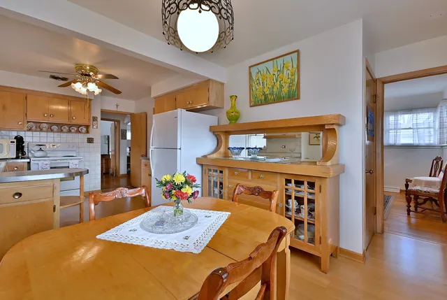 $499,000 | 7421 West Oakton Street, Niles, IL 60714