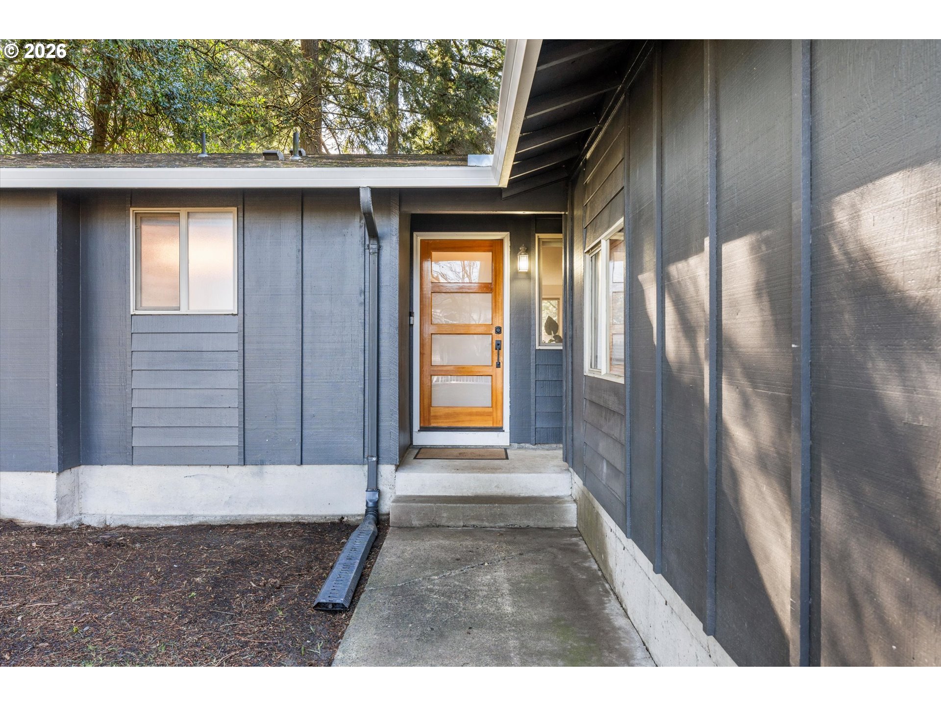 5226 Southwest Taylors Ferry Road Portland, OR 97219 - Photo 4 of 30 Gallery Image 4
