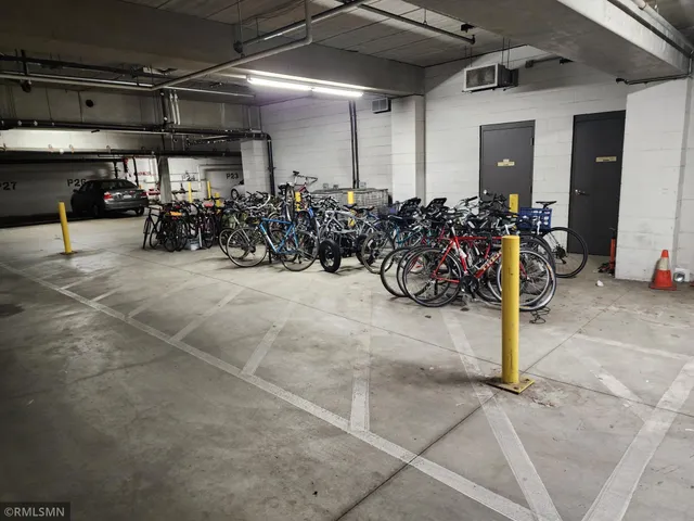 $285,000 | 619 Southeast 8th Street, Unit 103, Minneapolis, MN 55414