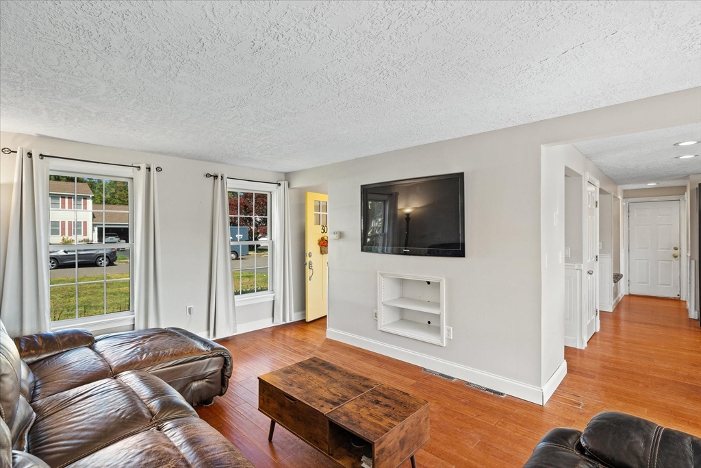 30 Rising Street Agawam, MA 01030 - Photo 12 of 41 Gallery Image 12