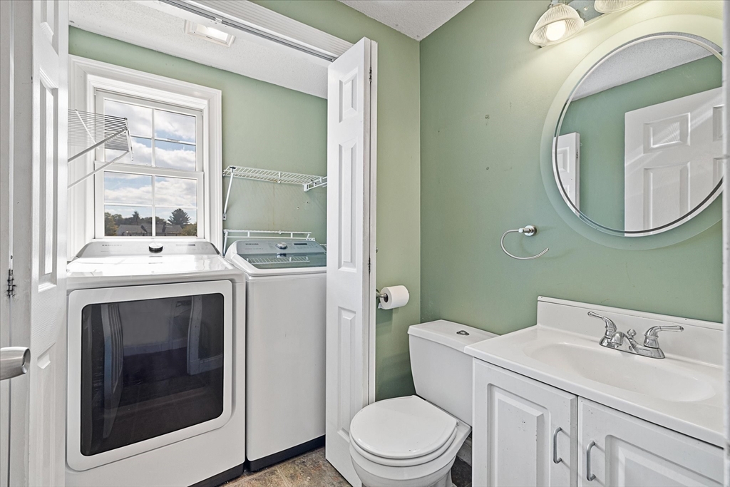 30 Rising Street Agawam, MA 01030 - Photo 14 of 41 Gallery Image 14