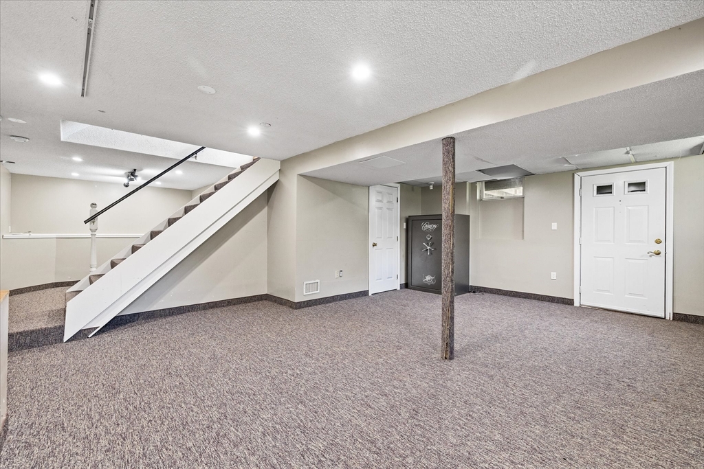 30 Rising Street Agawam, MA 01030 - Photo 25 of 41 Gallery Image 25