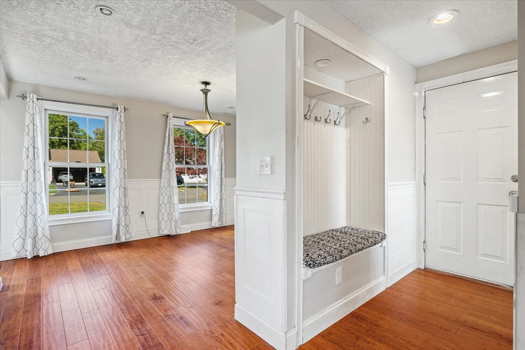 30 Rising Street Agawam, MA 01030 - Photo 7 of 41 Gallery Image 7
