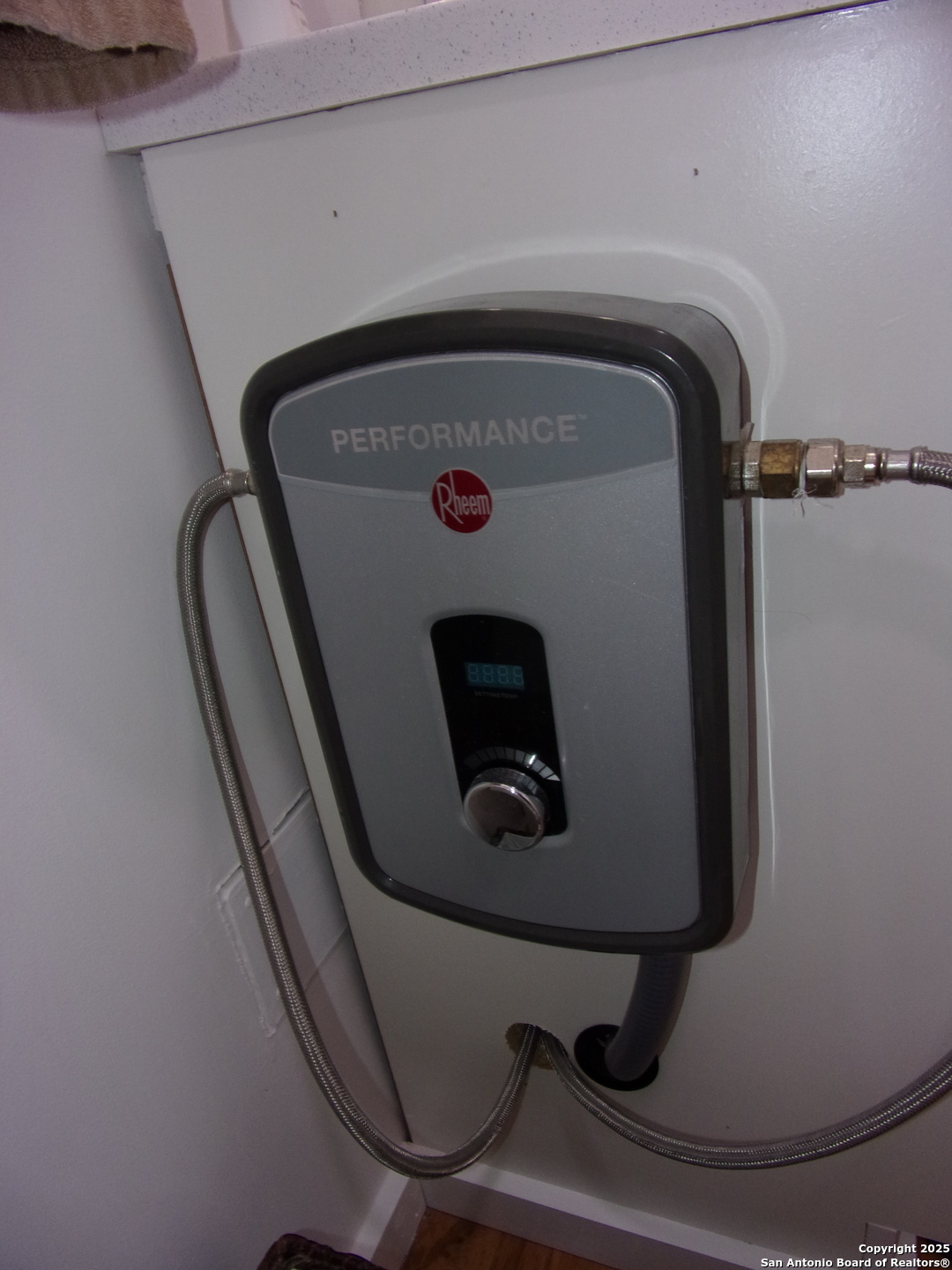 2471 Rolling River Spring Branch, TX 78070 - Photo 12 of 24 a close view of cabinet