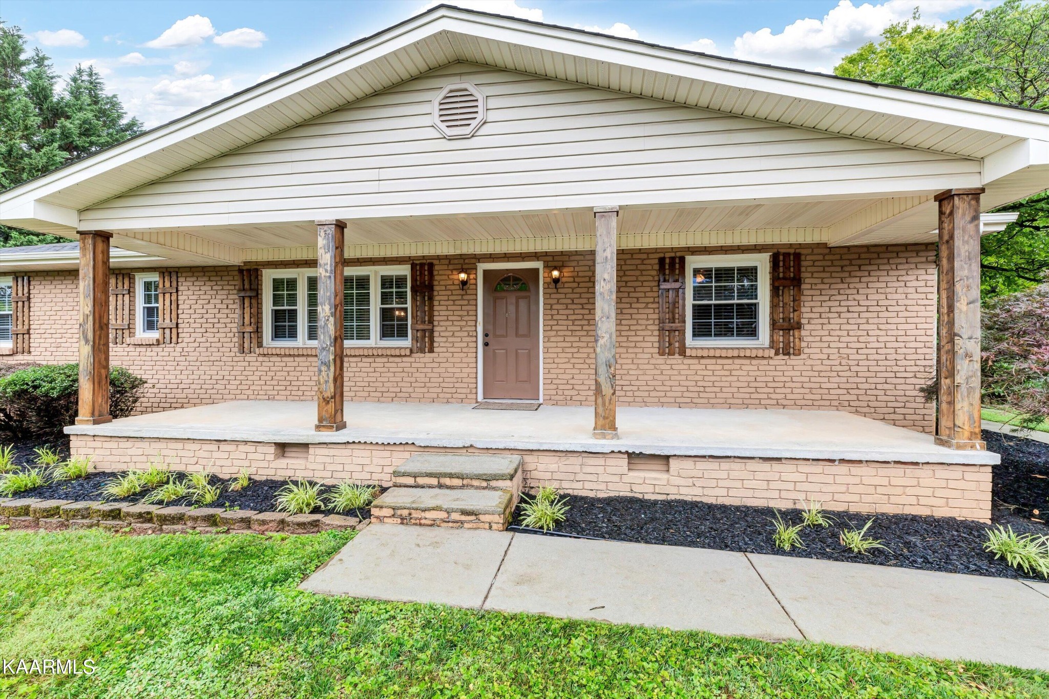 7600 Nubbin Ridge Road Southwest Knoxville, TN 37919 - Photo 4 of 32 Gallery Image 4