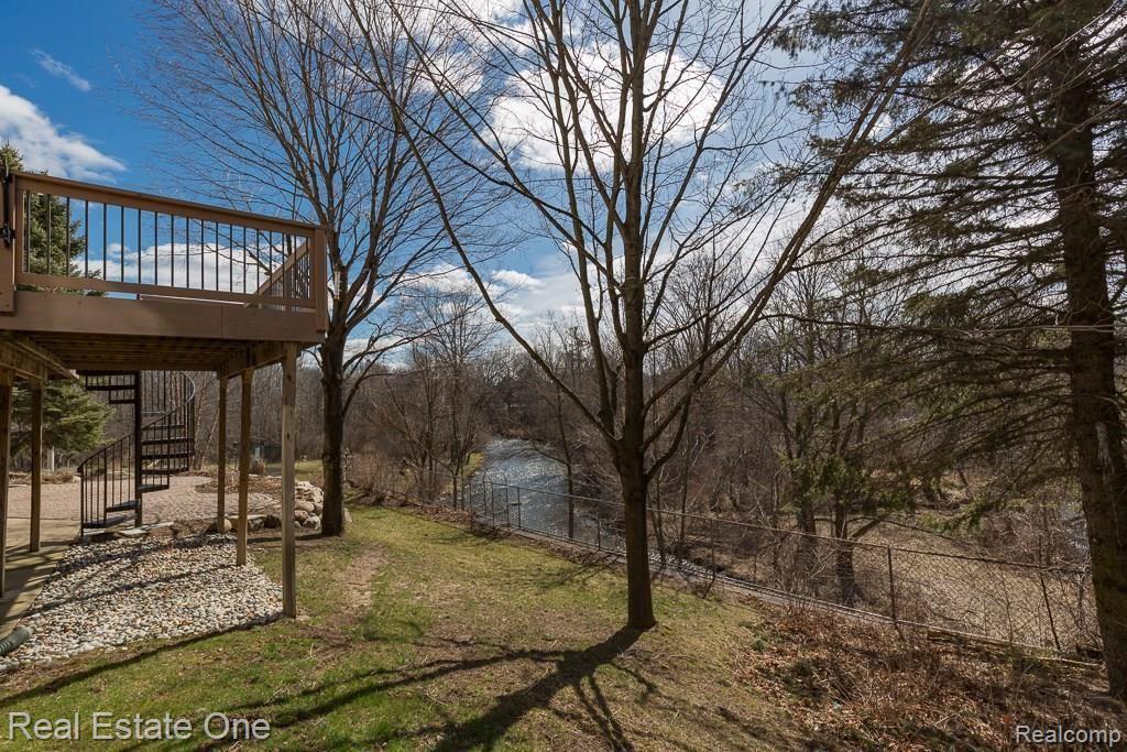 2946 Pheasant Ring Drive Rochester Hills, MI 48309 - Photo 4 of 31