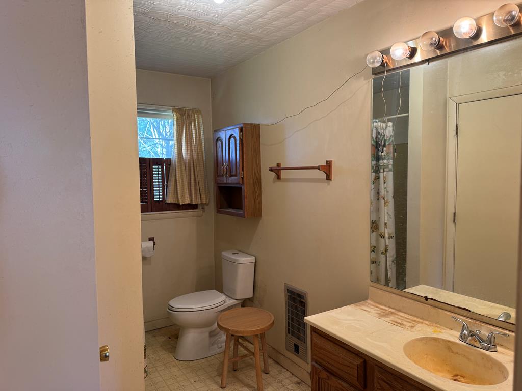 31205 Old Stage Road Glade Spring, VA 24340 - Photo 12 of 18 Gallery Image 12