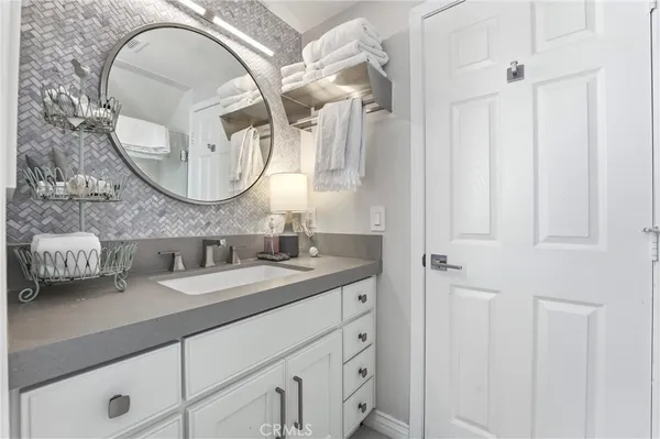 $13,500 | 3078 Zell Drive, Laguna Beach, CA 92651