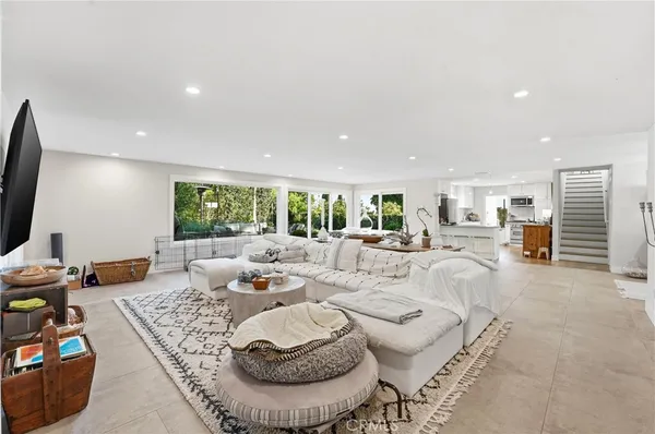 $13,500 | 3078 Zell Drive, Laguna Beach, CA 92651