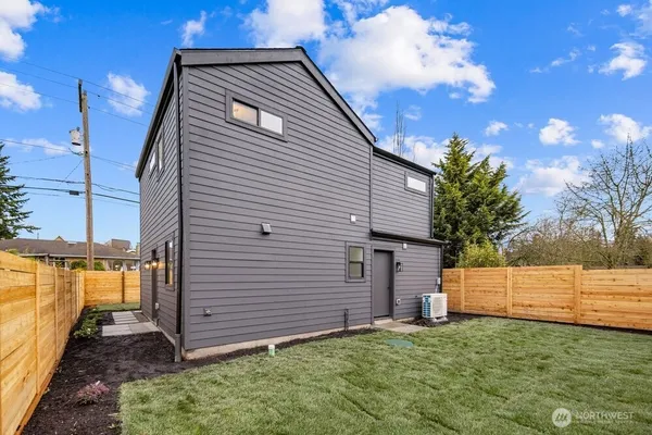 $849,950 | 3215 22nd Avenue South, Seattle, WA 98144