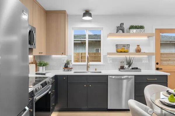 $849,950 | 3215 22nd Avenue South, Seattle, WA 98144