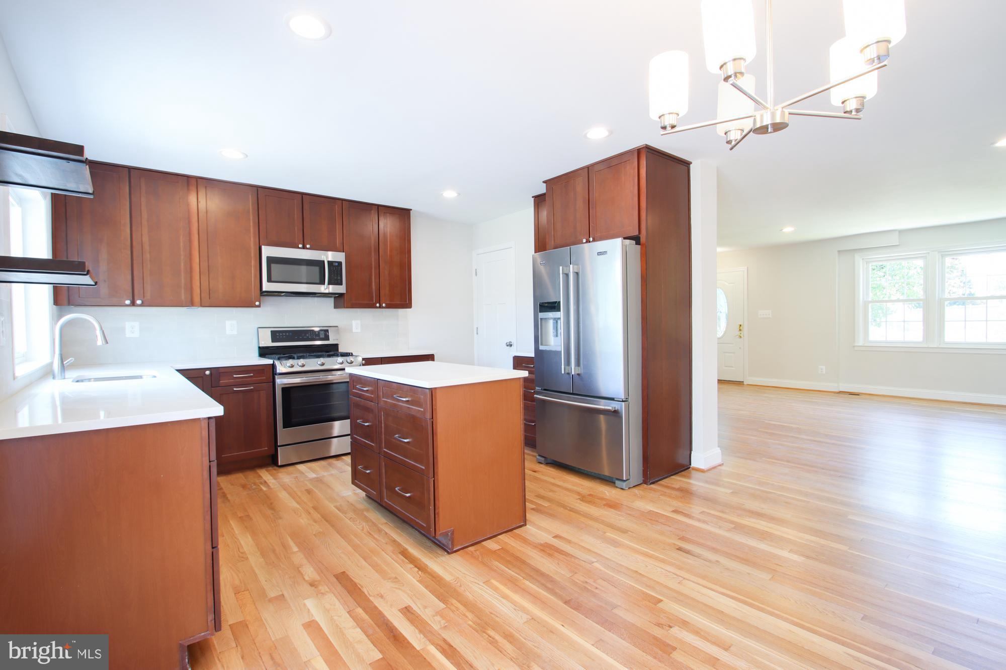 1806 Loch Shiel Road Towson, MD 21286 - Photo 10 of 23