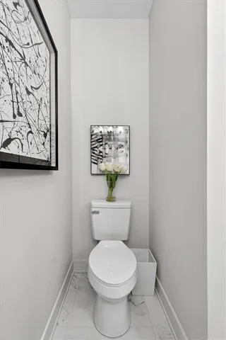 $450,000 | 6448 Northwest Cross Road, Parkville, MO 64152