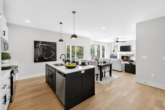 $450,000 | 6448 Northwest Cross Road, Parkville, MO 64152