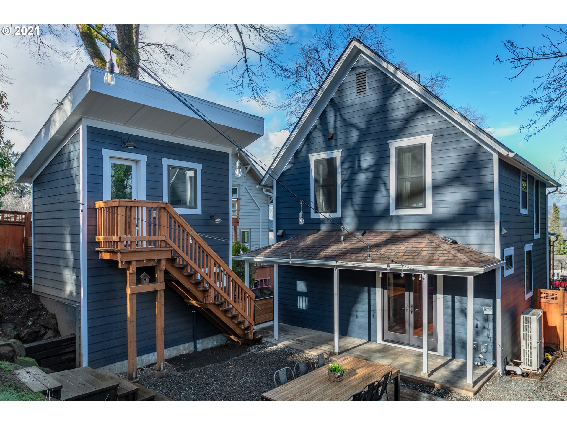 1223 State Street Hood River, OR 97031 - Photo 22 of 32