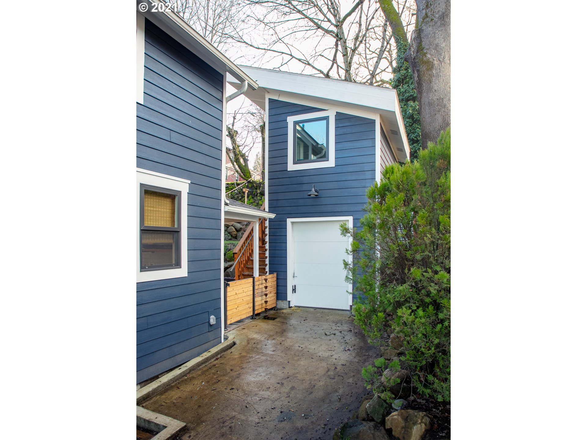 1223 State Street Hood River, OR 97031 - Photo 28 of 32