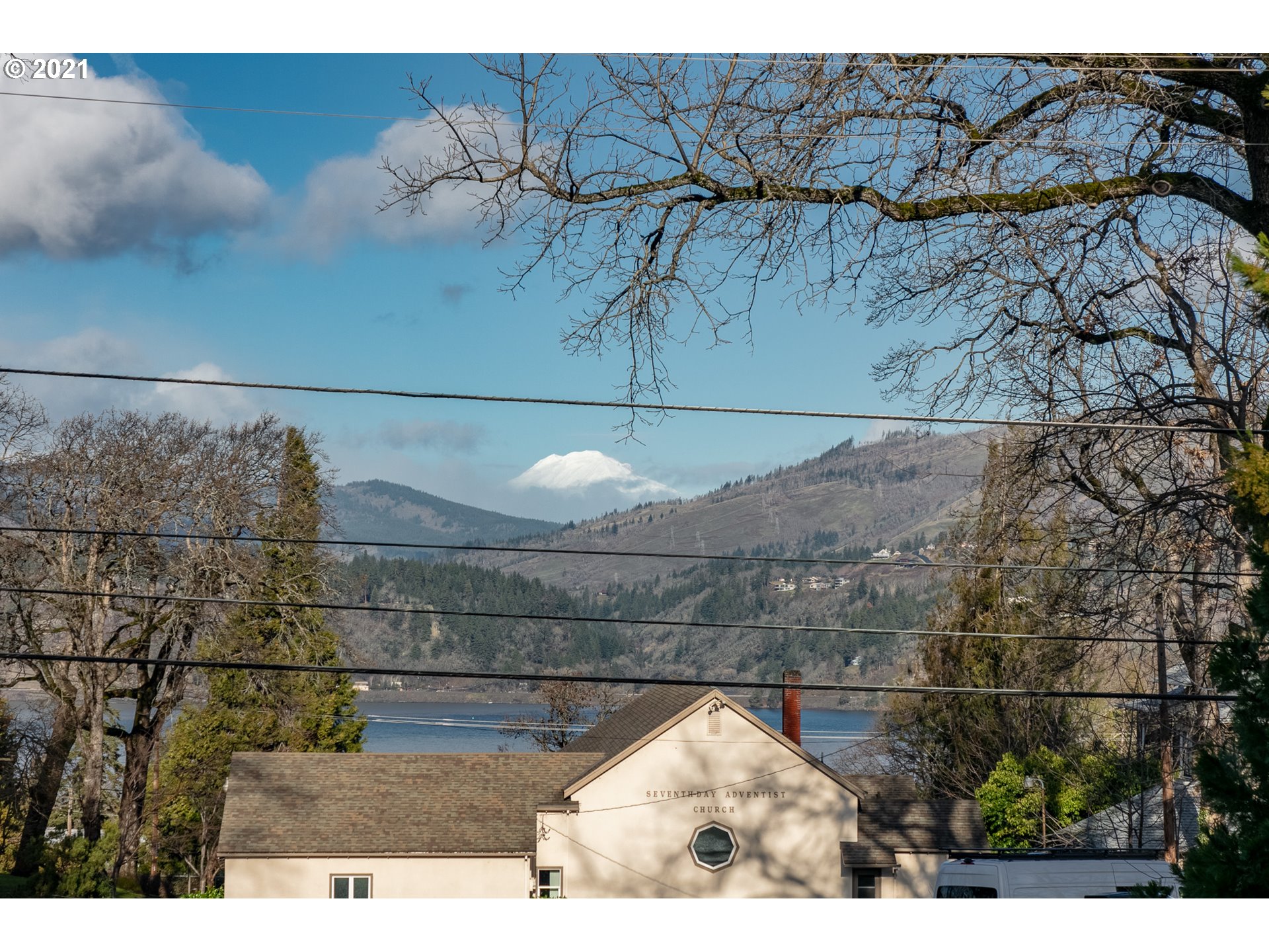 1223 State Street Hood River, OR 97031 - Photo 4 of 32