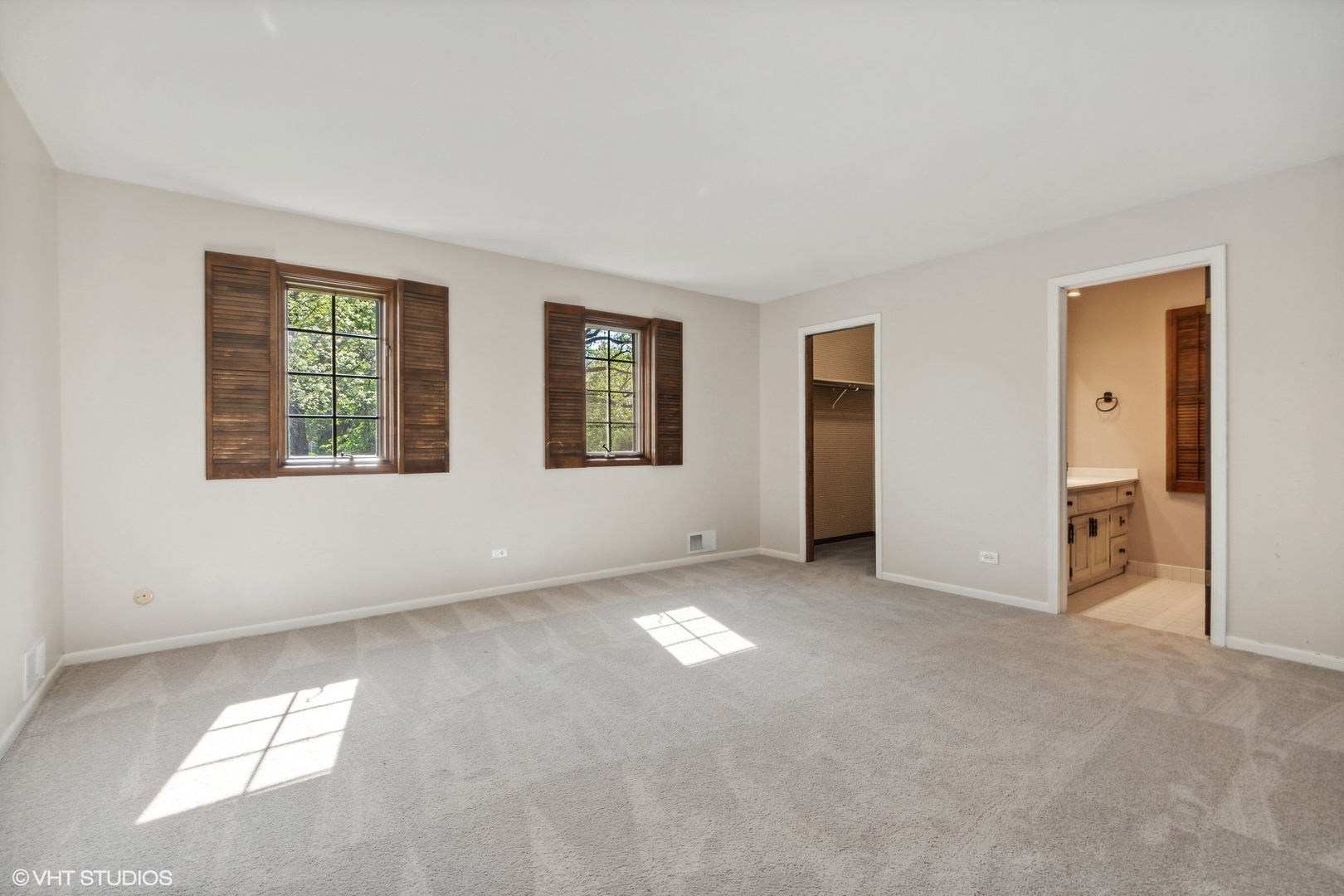 511 Aberdeen Road Frankfort, IL 60423 - Photo 25 of 48 a view of an empty room with a window