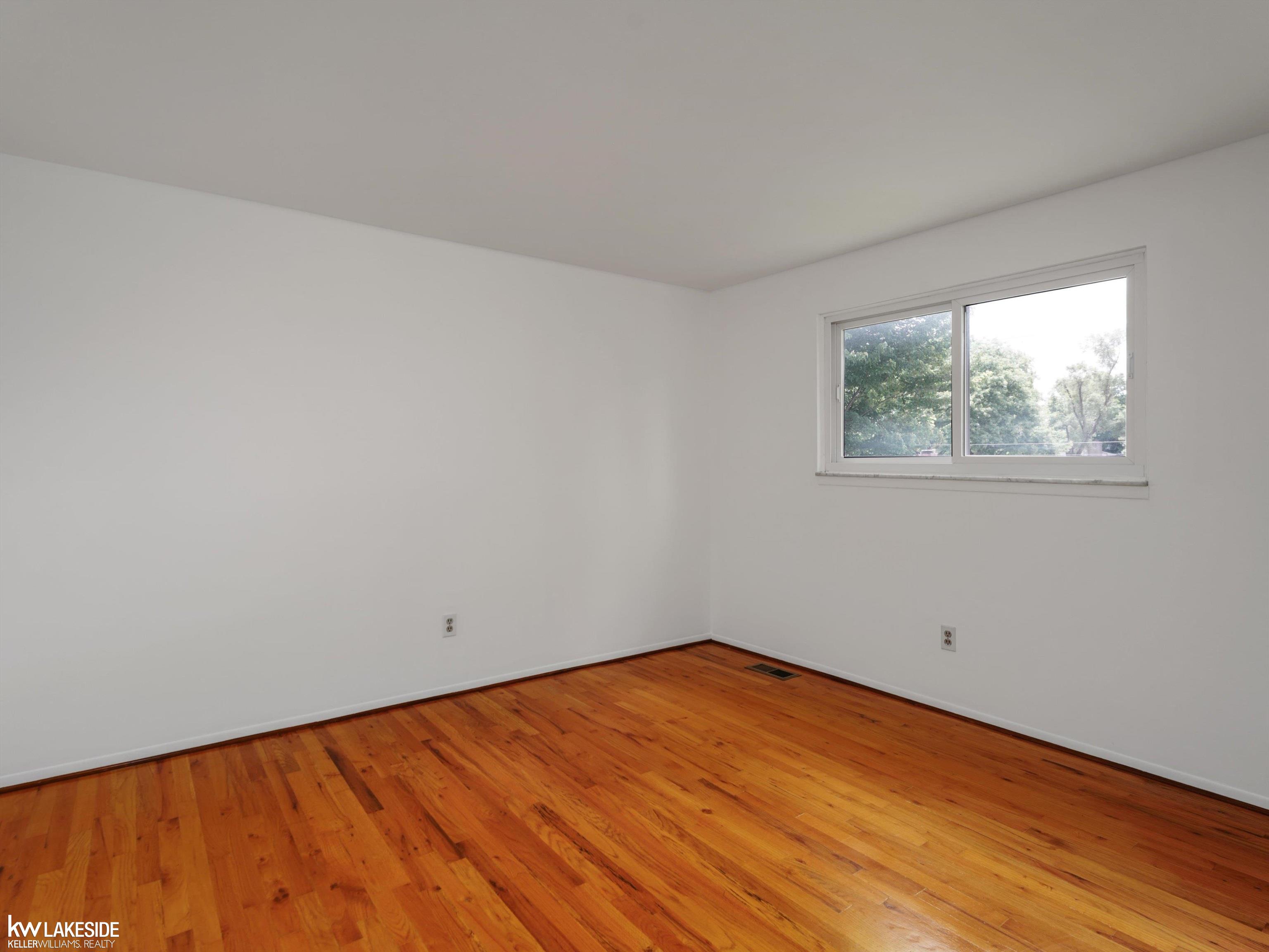 35385 Bobcean Road Clinton Township, MI 48035 - Photo 30 of 49