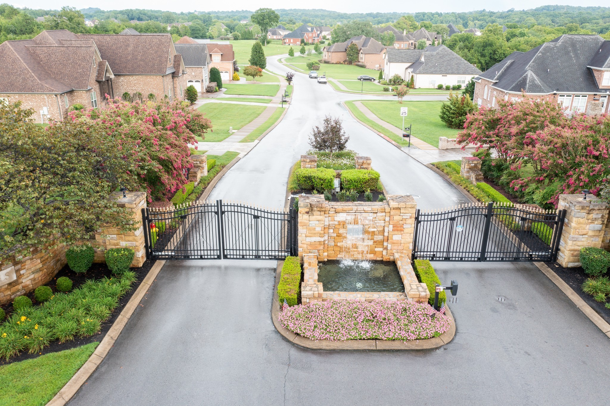 302 Stonebrook Point Lebanon, TN 37087 - Photo 3 of 11