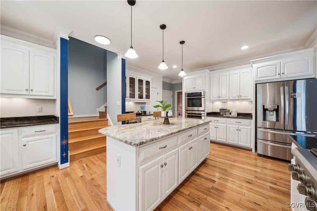 17300 Creekbed Road Chesterfield, VA 23838 - Photo 19 of 49 Above cabinet and under cabinet lighting throughou