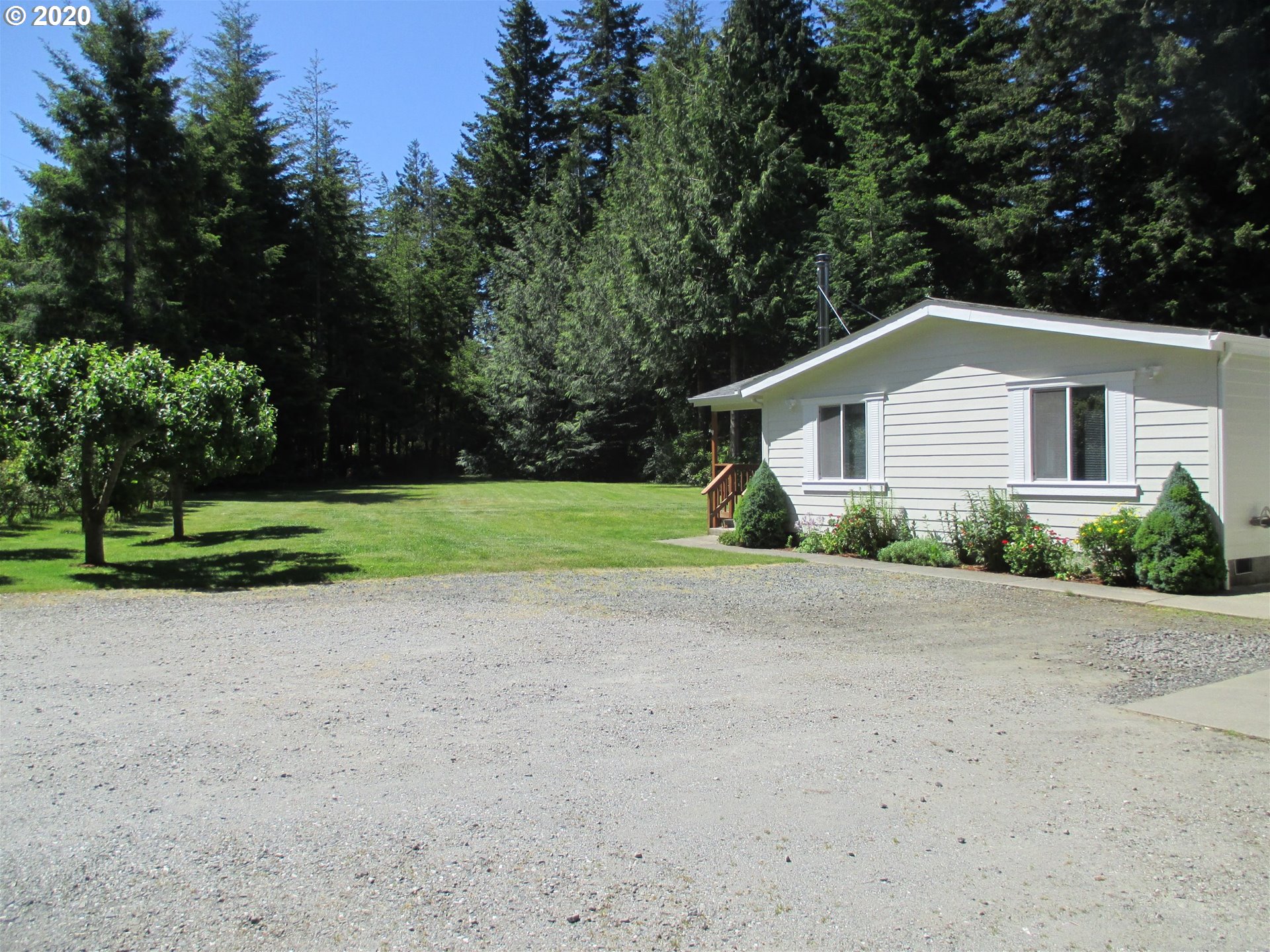 55426 Frosty Road Bandon, OR 97411 - Photo 5 of 32 Gallery Image 5