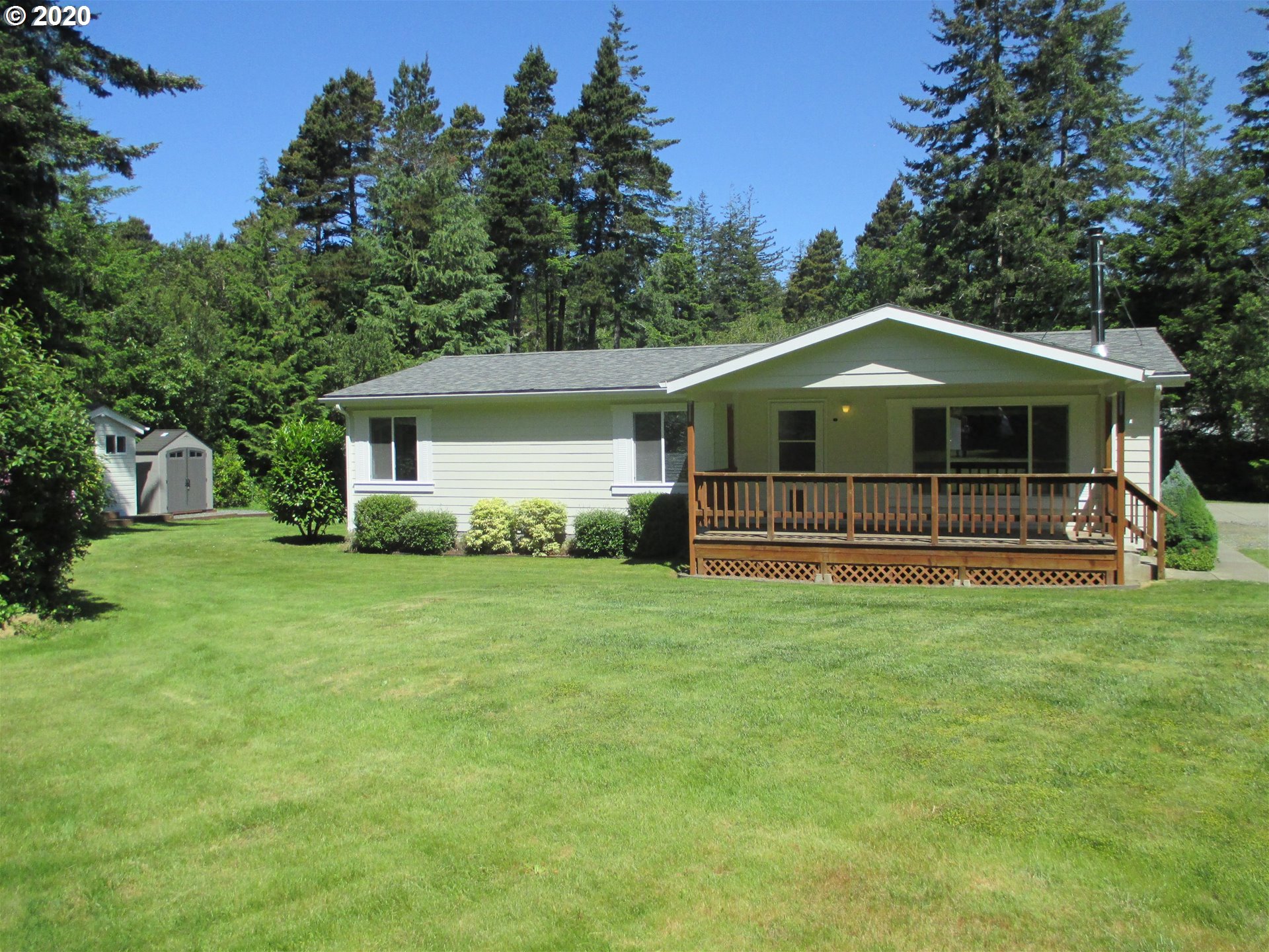 55426 Frosty Road Bandon, OR 97411 - Photo 7 of 32 Gallery Image 7