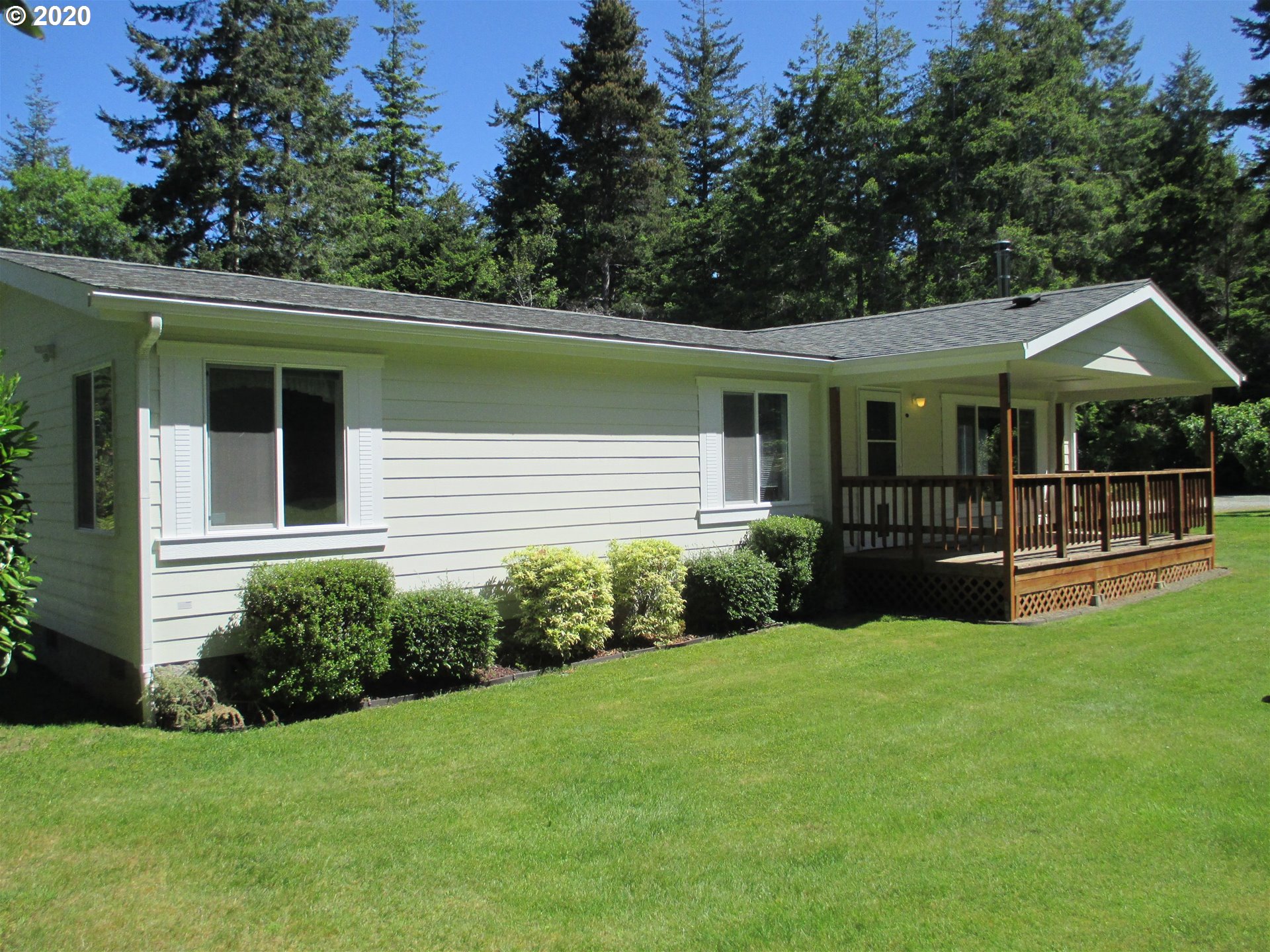 55426 Frosty Road Bandon, OR 97411 - Photo 8 of 32 Gallery Image 8