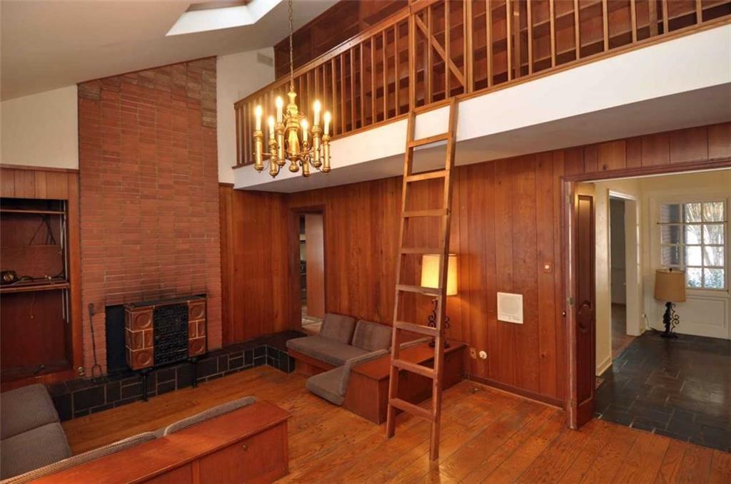 521 Fairview Road Pittsburgh, PA 15238 - Photo 5 of 18 Gallery Image 5